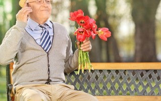 7 tips for making fresh flowers last longer